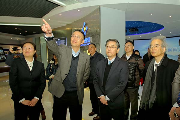 三菱商事东亚地区总裁松井俊一拜访禁忌书屋
